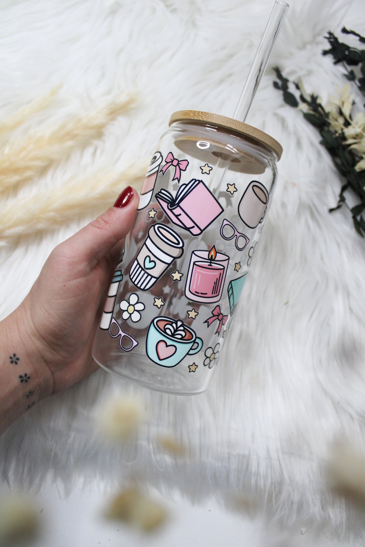 Glas mit Deckel & Strohhalm „Bücherliebe“