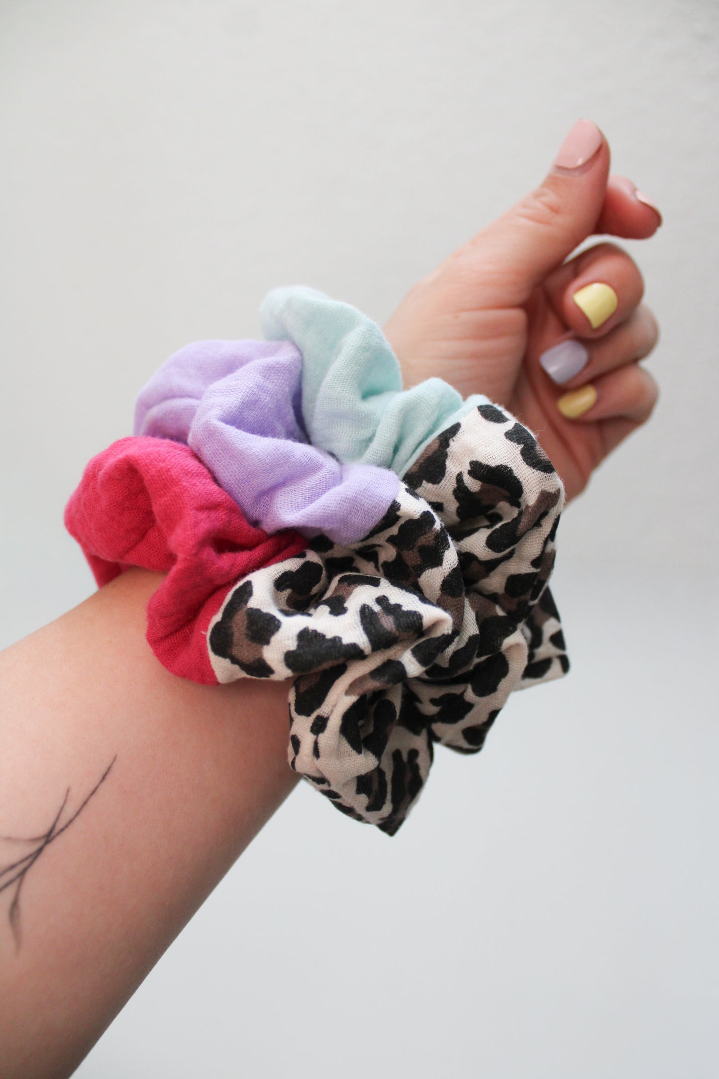 Frühlings Scrunchie mit Leo