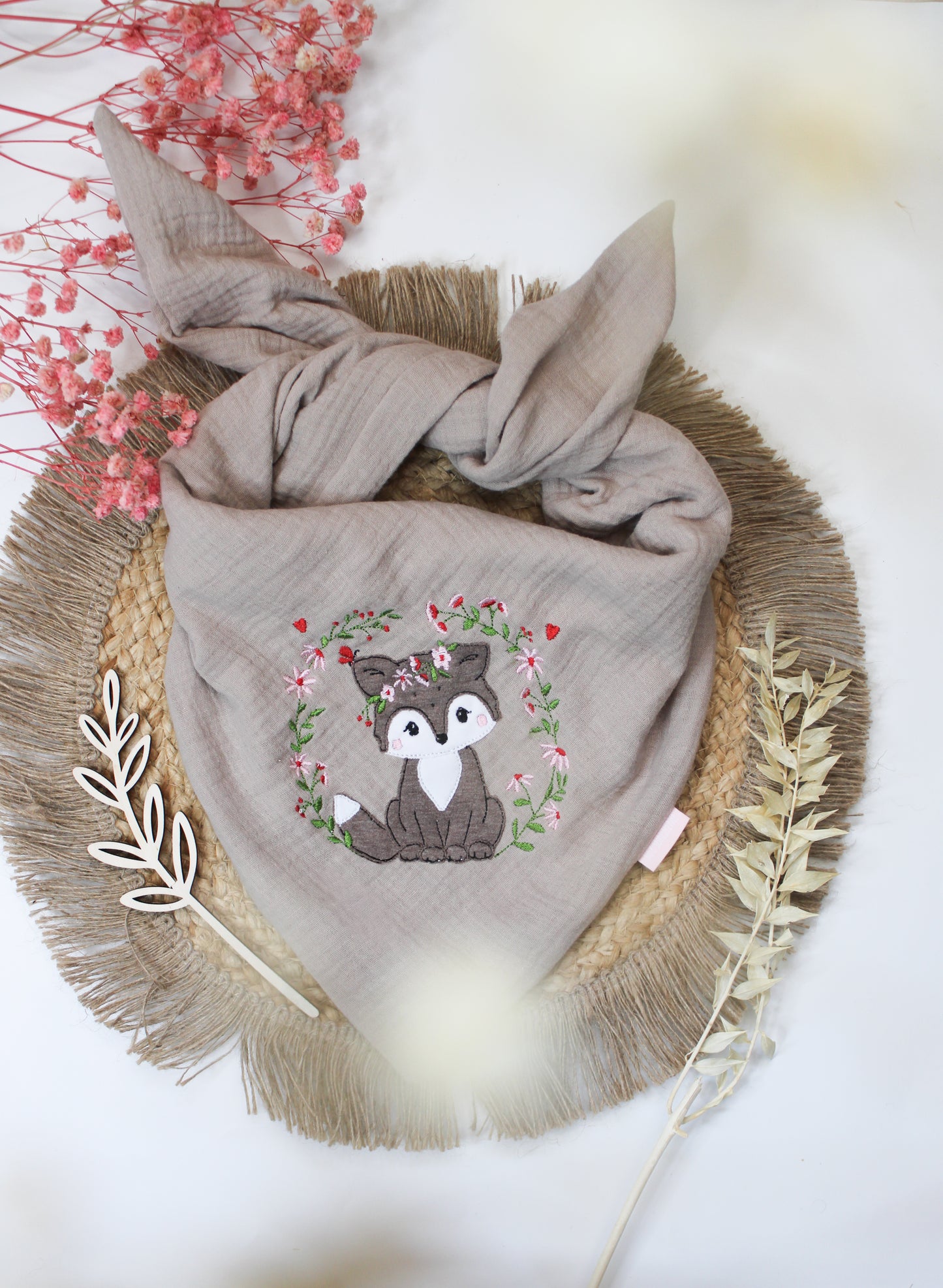 Besticktes Tuch Frühlingsfuchs