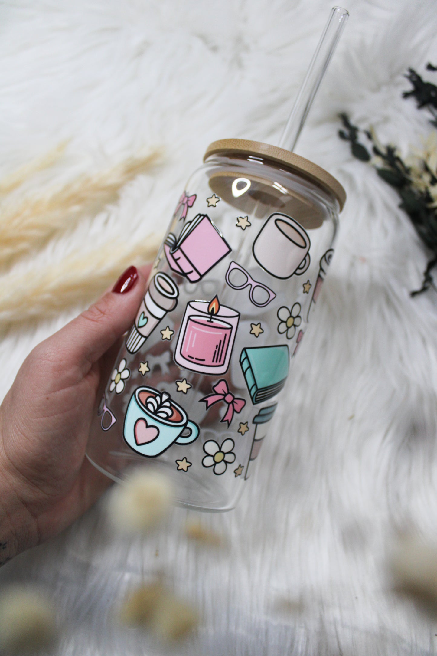 Glas mit Deckel & Strohhalm „Bücherliebe“