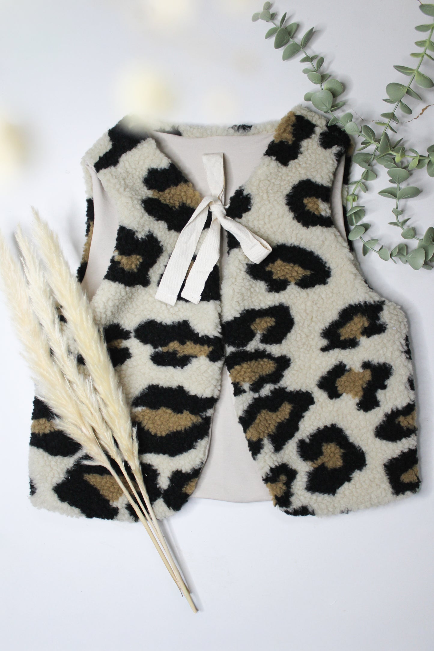 Teddy Weste „Leo“ Plüsch